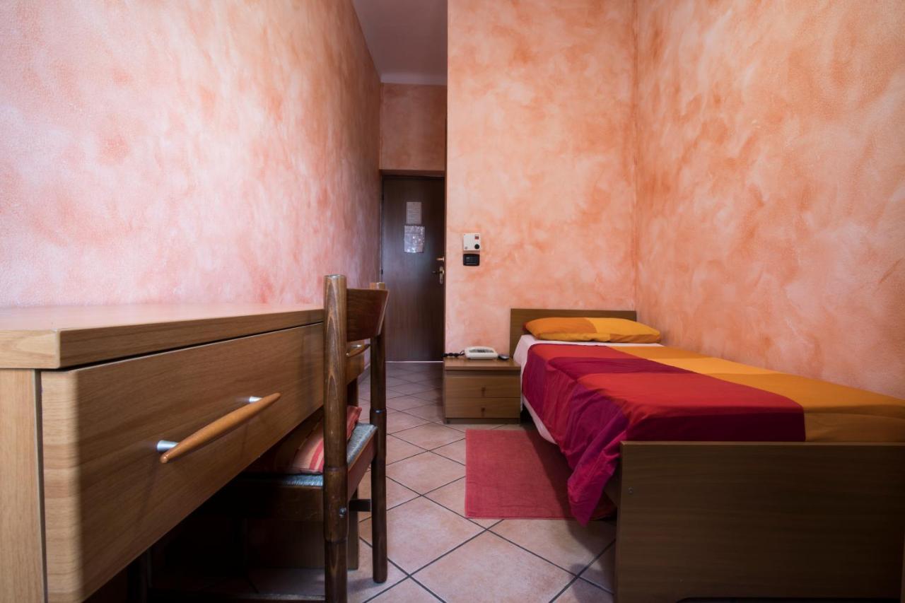 Albergo Ristorante Brera Inveruno 外观 照片